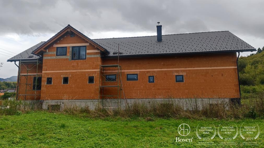 LOYALTERS | Rodinný dom s dvomi bytovými jednotkami - Habovka Orava