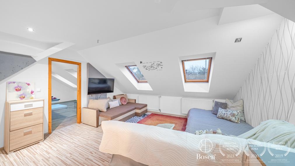 BOSEN | Exkluzívne: Obchodný priestor a 4-izbový byt pod jednou strechou – Opoj