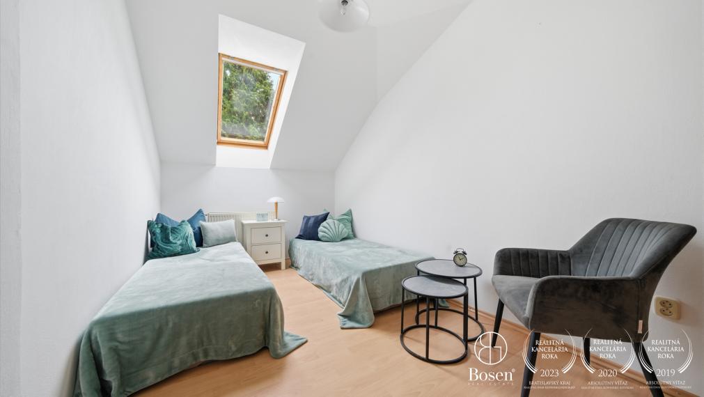 BOSEN | VÝNIMOČNÁ NEHNUTEĽNOSŤ s potenciálom, Kyselica