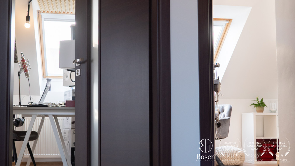 BOSEN | Veľkoryso riešený 5 izbový rodinný dom s bazénom