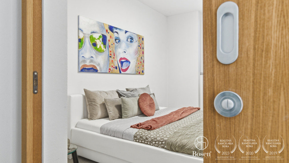 BOSEN | Priestranný 3 izbový byt v Starom Meste - Kozia ulica