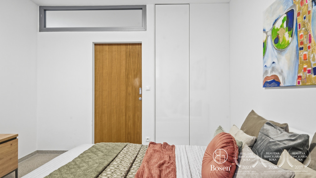 BOSEN | Priestranný 3 izbový byt v Starom Meste - Kozia ulica