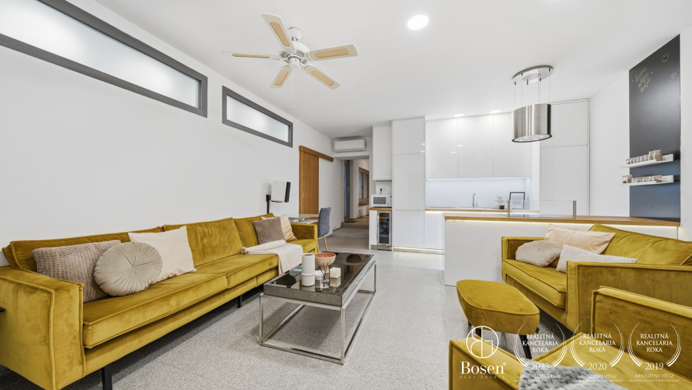 BOSEN | Priestranný 3 izbový byt v Starom Meste - Kozia ulica