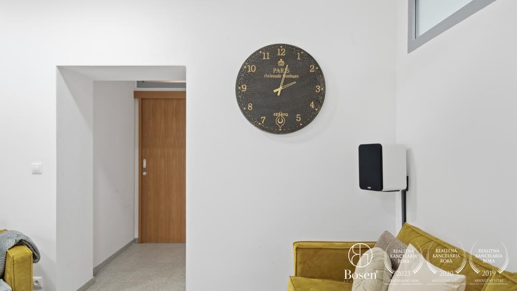 BOSEN | Priestranný 3 izbový byt v Starom Meste - Kozia ulica