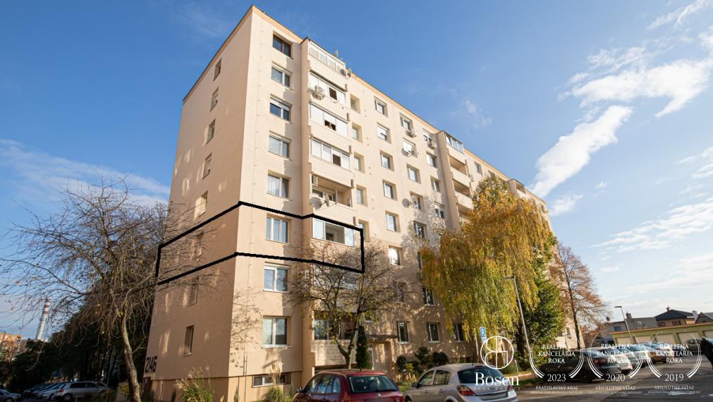 BOSEN | Zariadený 3 izbový byt, Neratovické nám., Dunajská Streda