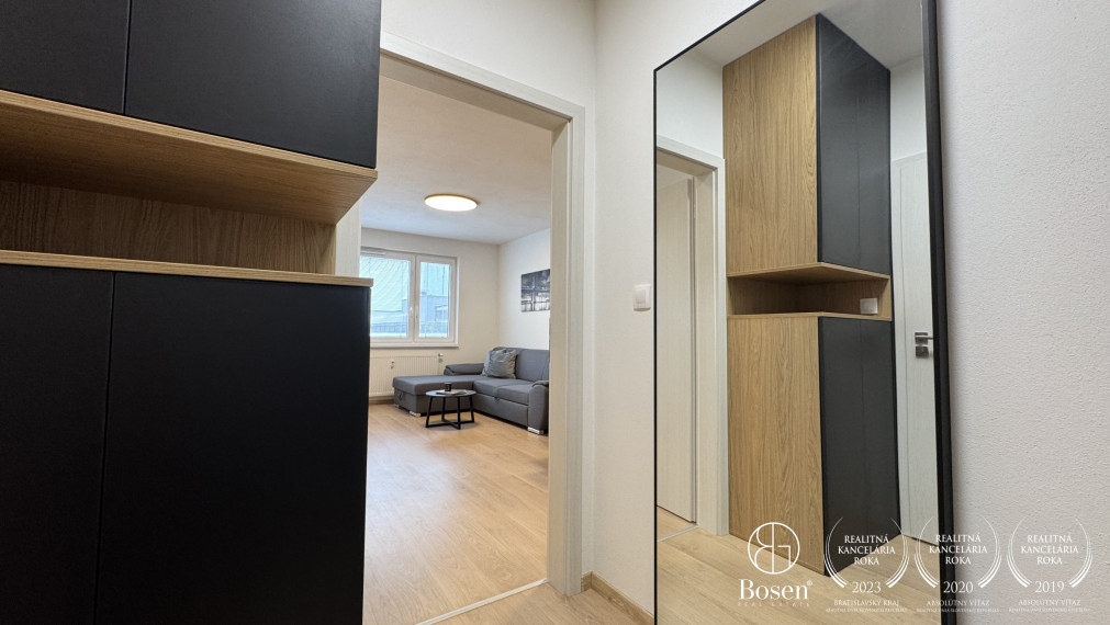 BOSEN | Na prenájom kompletne zariadený 2 izbový byt s loggiou, Trenčín - Na pažiti