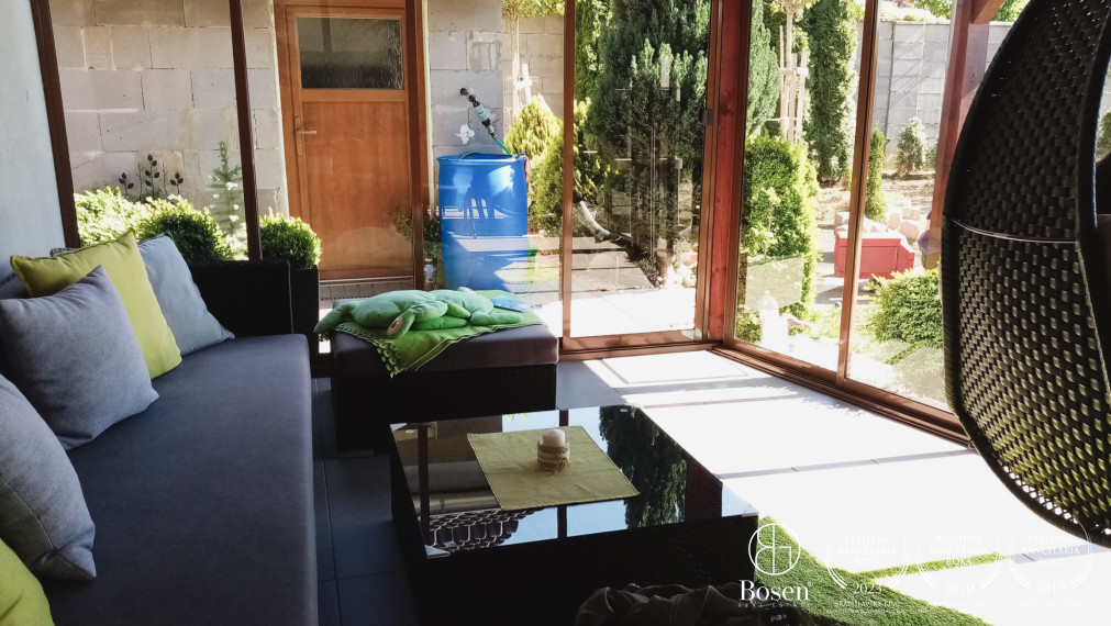 BOSEN | Veľkoryso riešený 5 izbový rodinný dom s bazénom