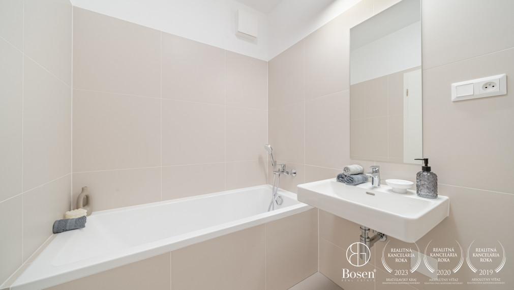 BOSEN | 2 izbový byt ktorý vonia novotou- Slnečnice Uniq