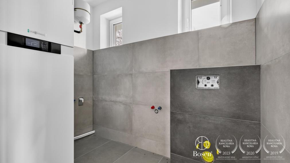 BOSEN | Novostavba rodinného domu na Záhorí pri lese v obci Závod, lokalita Priečne