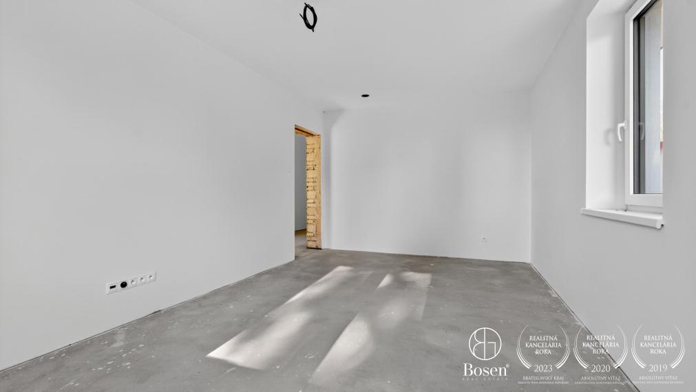 BOSEN | Novostavba rodinného domu na Záhorí pri lese v obci Závod, lokalita Priečne