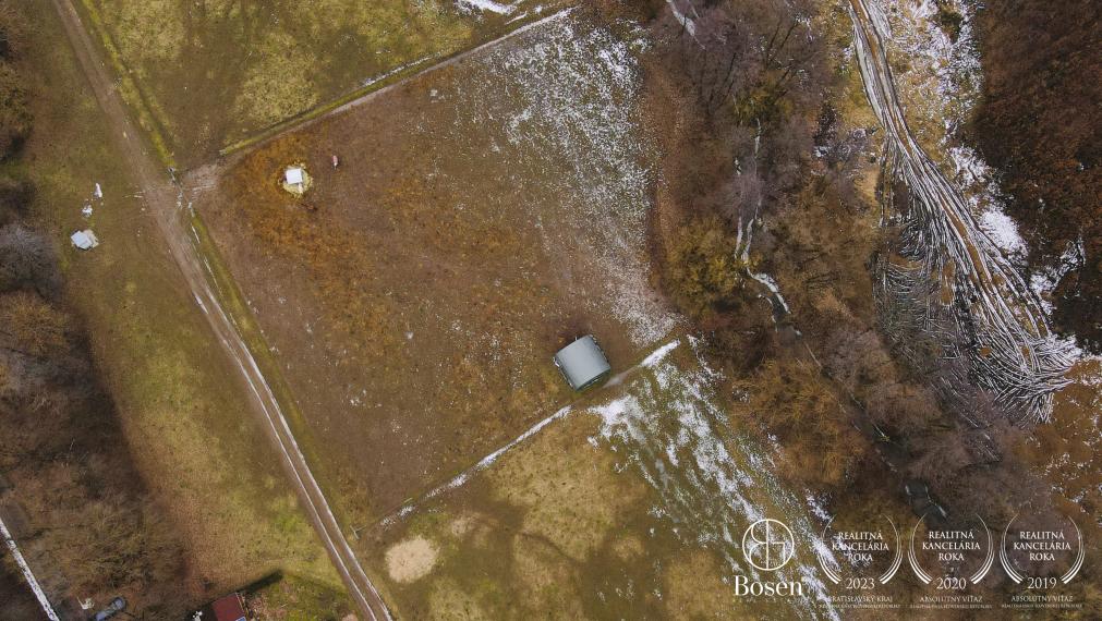 BOSEN | Na predaj pozemok v krásnom prostredí, 1564 m2 - Ľuborča