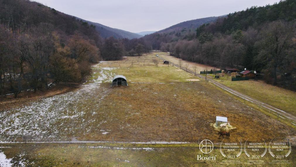 BOSEN | Na predaj pozemok v krásnom prostredí, 1564 m2 - Ľuborča