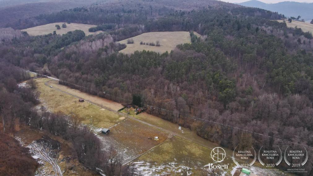 BOSEN | Na predaj pozemok v krásnom prostredí, 1564 m2 - Ľuborča