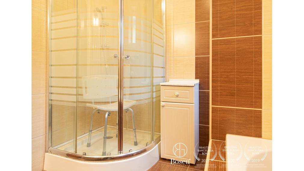 BOSEN | 4. izbový rodinný dom v obci Amadeho Kračany