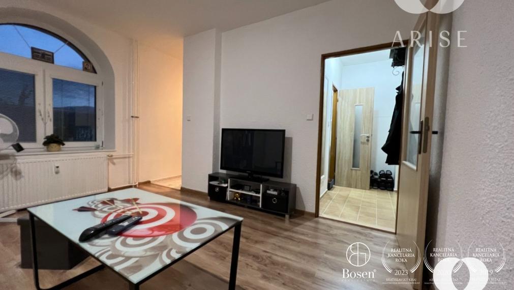 ARISE | Prenájom 1-izbový byt v Novákoch