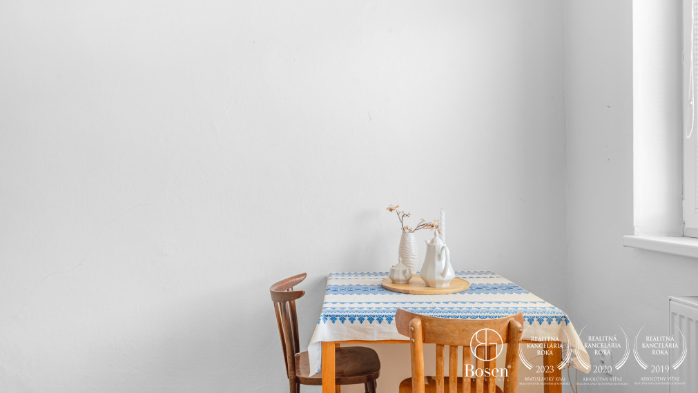 BOSEN | 3 izbový rodinný dom s veľkým pozemkom 1098 m2, Lopašov