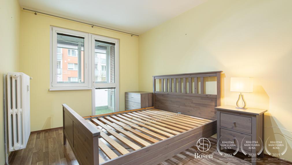 BOSEN | NA PREDAJ ZARIADENÝ 3-IZBOVÝ BYT S LOGGIOU, GALANTA