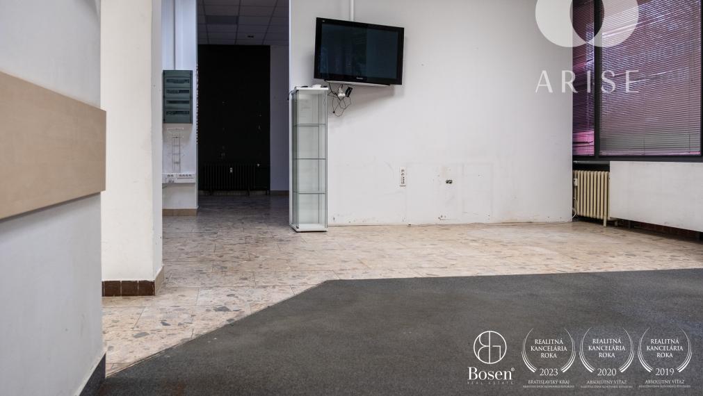 ARISE | Predaj obchodný a skladový priestor v Petržalke.