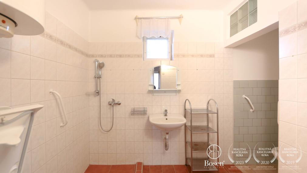 BOSEN | Rodinný dom s potenciálom pre bývanie aj investíciu