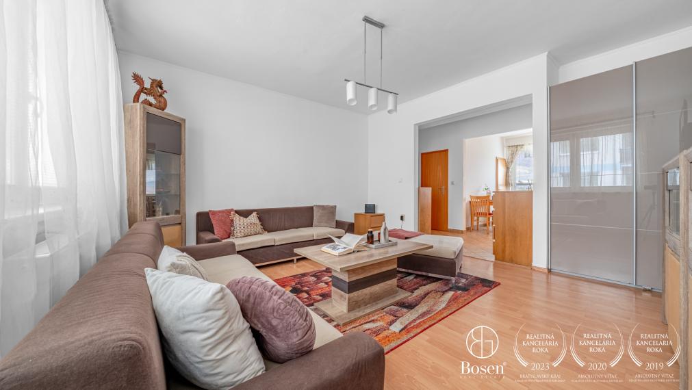 BOSEN | Priestranný 3-izbový byt – Školská Chorvátsky Grob