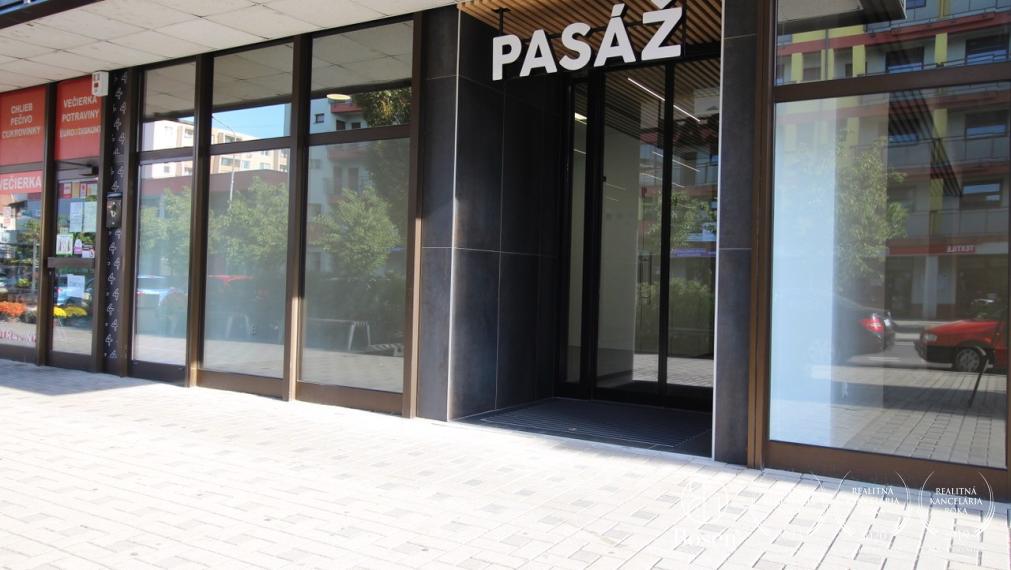 BOSEN | Obchodný a kancelársky priestor na prenájom MA, 20m2
