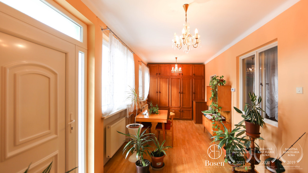 BOSEN | Rodinný dom s potenciálom pre bývanie aj investíciu