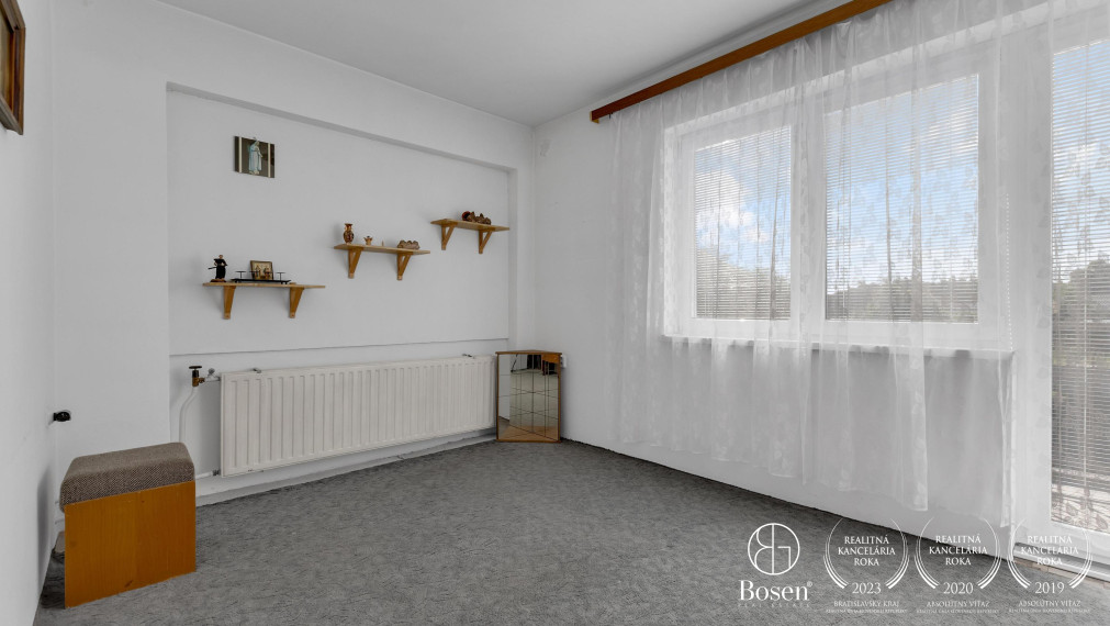 BOSEN | 4 izbový rodinný dom bez investícií, pozemok 666m2