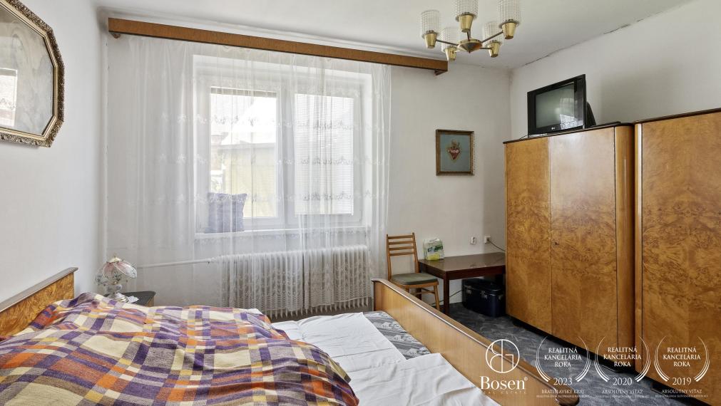 BOSEN | Rodinný dom s garážou v Rovinke, pozemok 914m2