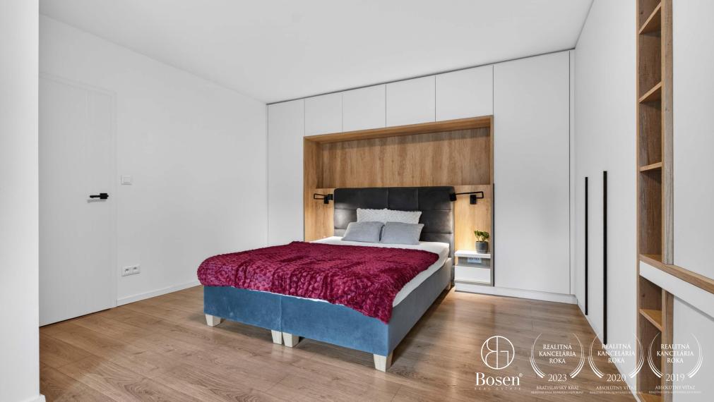 BOSEN | Veľkometrážny zariadený 2 izbový byt 85m2, Staré Mesto