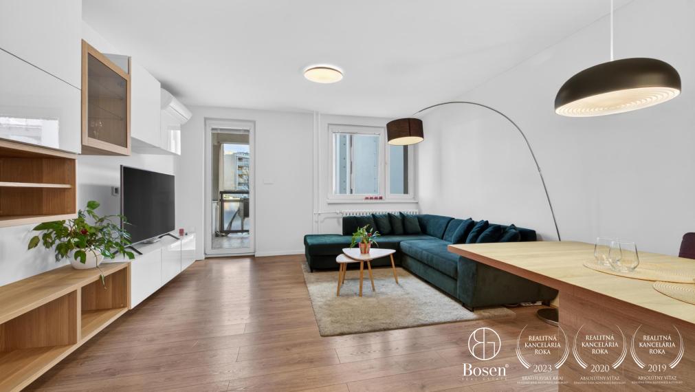 BOSEN | Veľkometrážny zariadený 2 izbový byt 85m2, Staré Mesto