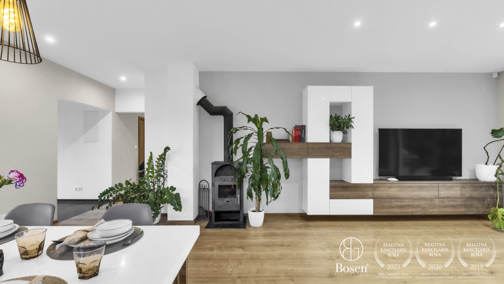 BOSEN | Rodinný bungalov s garážou na súkromnej ulici – Dubová, Miloslavov, 104 m2