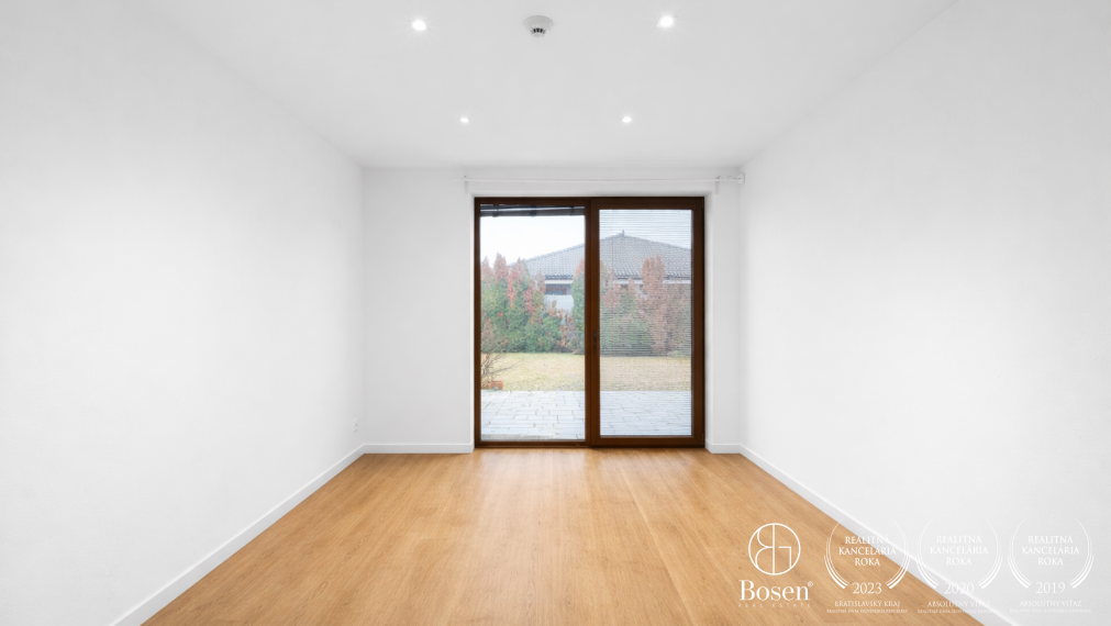 BOSEN | Rodinný bungalov s garážou na súkromnej ulici – Dubová, Miloslavov, 104 m2