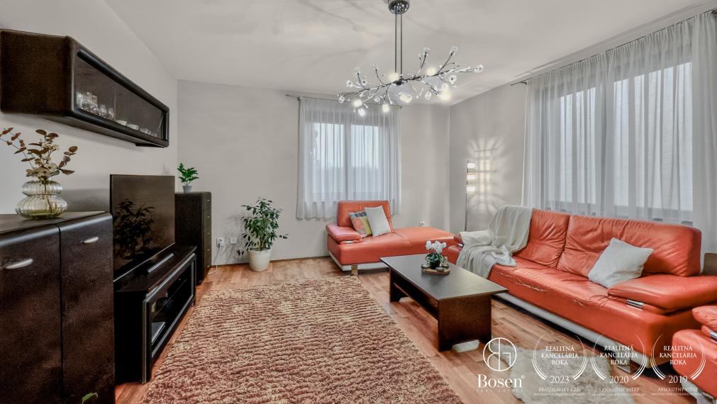 BOSEN | Prízemný rodinný dom s obytným podkrovím, Tornaľa, 604m2.