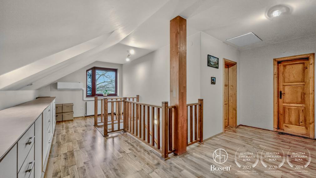 BOSEN | Prízemný rodinný dom s obytným podkrovím, Tornaľa, 604m2.