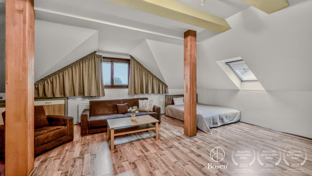 BOSEN | Prízemný rodinný dom s obytným podkrovím, Tornaľa, 604m2.