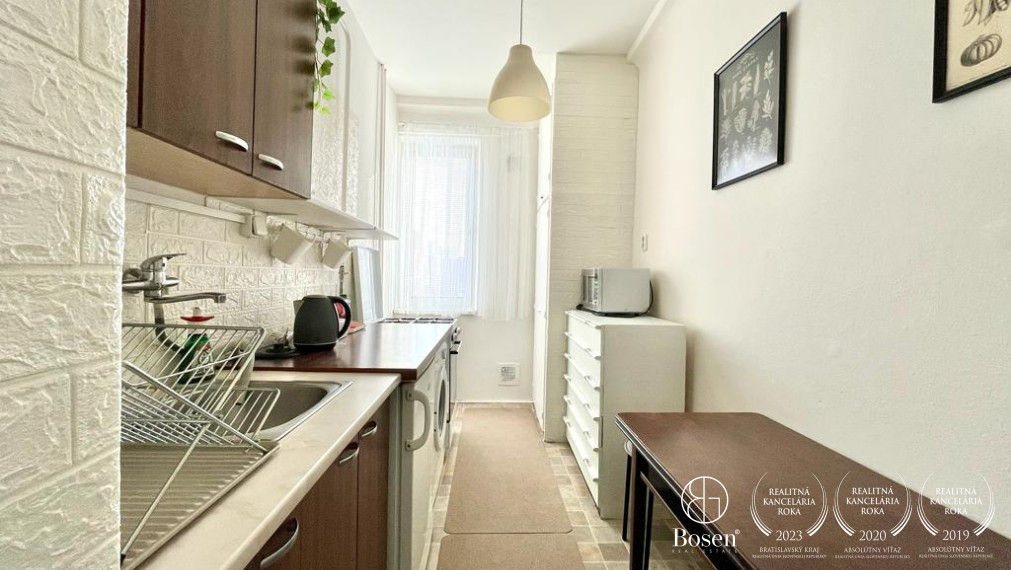 BOSEN | Zariadený 1kk byt na ulici Kozmonautická, Bratislava - Ružinov