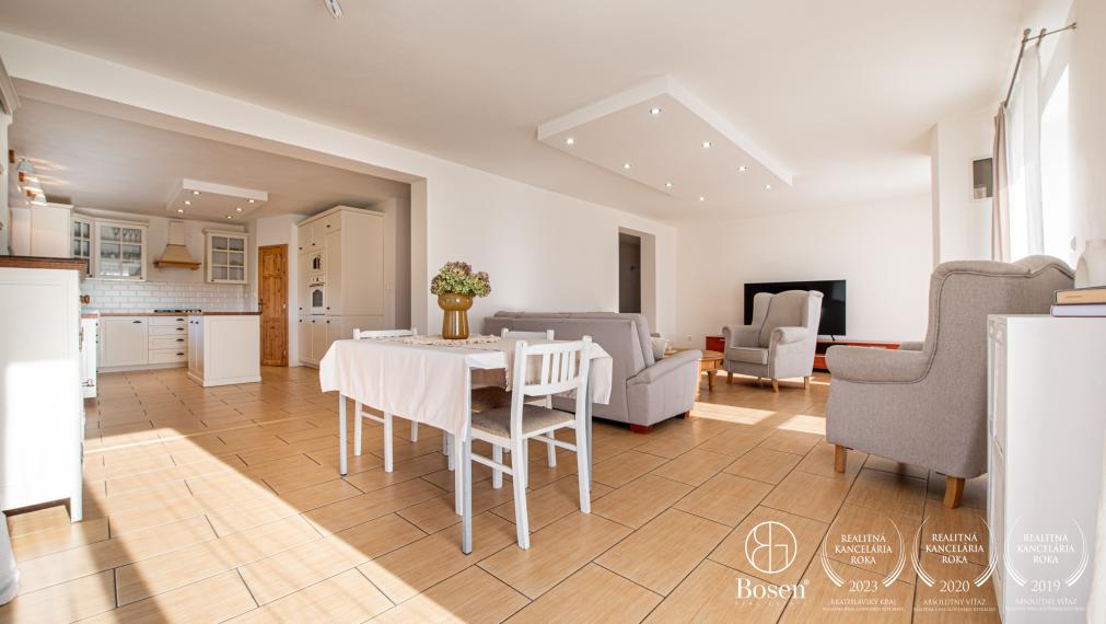 BOSEN | Na predaj 5i RD s pozemkom 1517m2 - Trenčianska Teplá, časť Príles