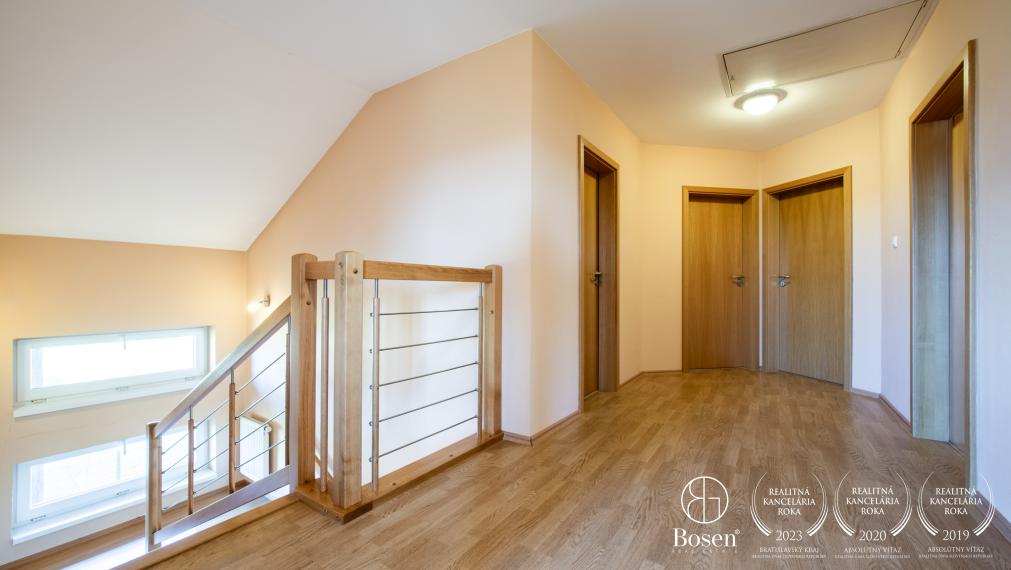 BOSEN | Na predaj 5i RD s pozemkom 1517m2 - Trenčianska Teplá, časť Príles