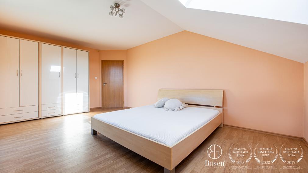 BOSEN | Na predaj 5i RD s pozemkom 1517m2 - Trenčianska Teplá, časť Príles