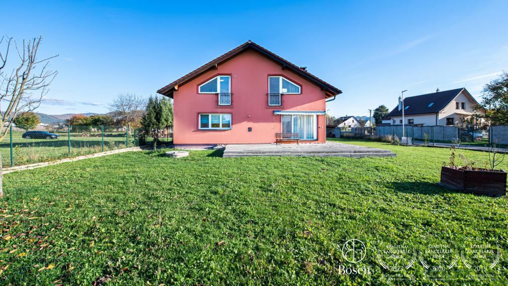 BOSEN | Na predaj 5i RD s pozemkom 1517m2 - Trenčianska Teplá, časť Príles
