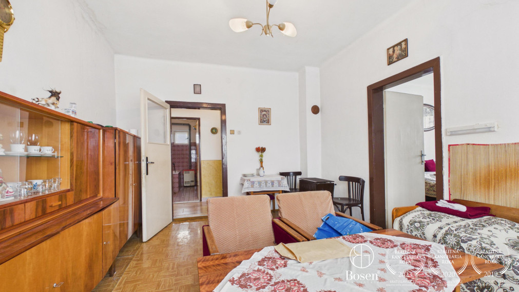 BOSEN | Na predaj rodinný dom v obci Závod