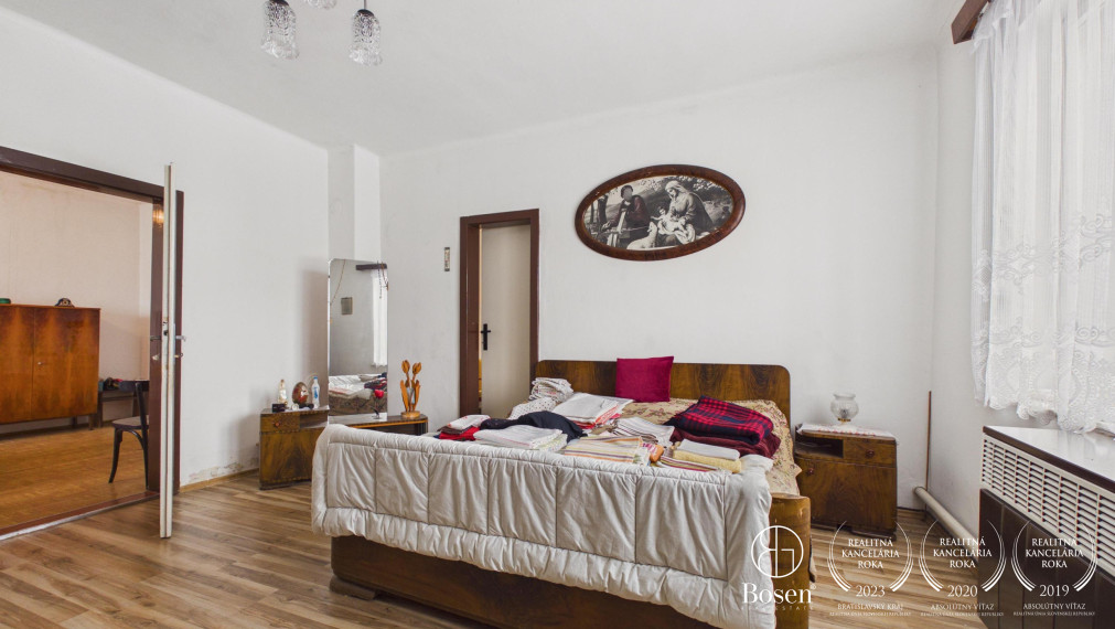 BOSEN | Na predaj rodinný dom v obci Závod