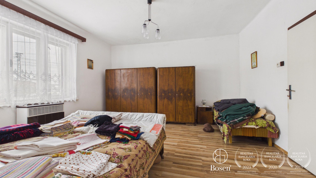 BOSEN | Na predaj rodinný dom v obci Závod