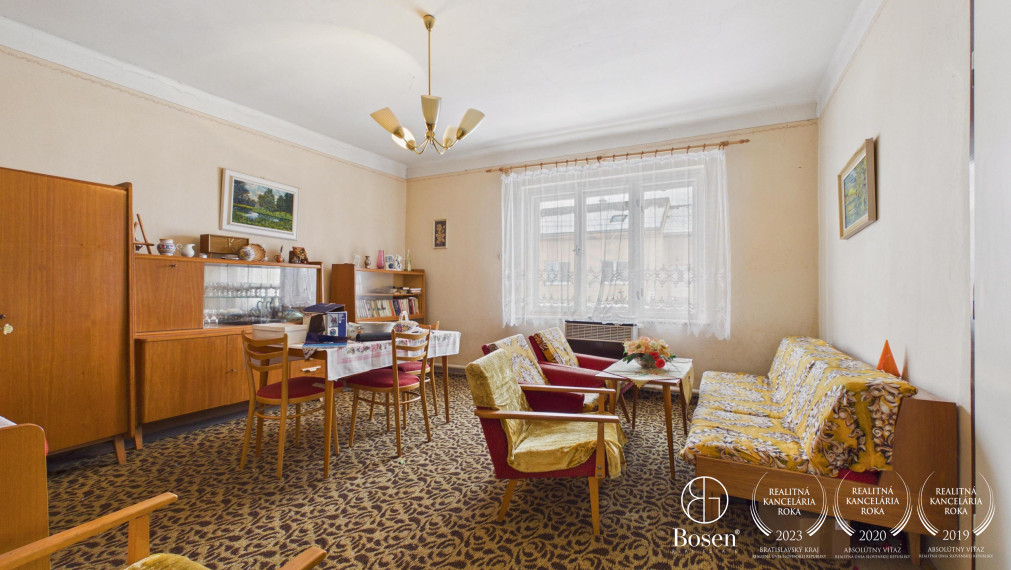 BOSEN | Na predaj rodinný dom v obci Závod