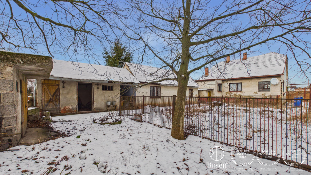BOSEN | Na predaj rodinný dom v obci Závod