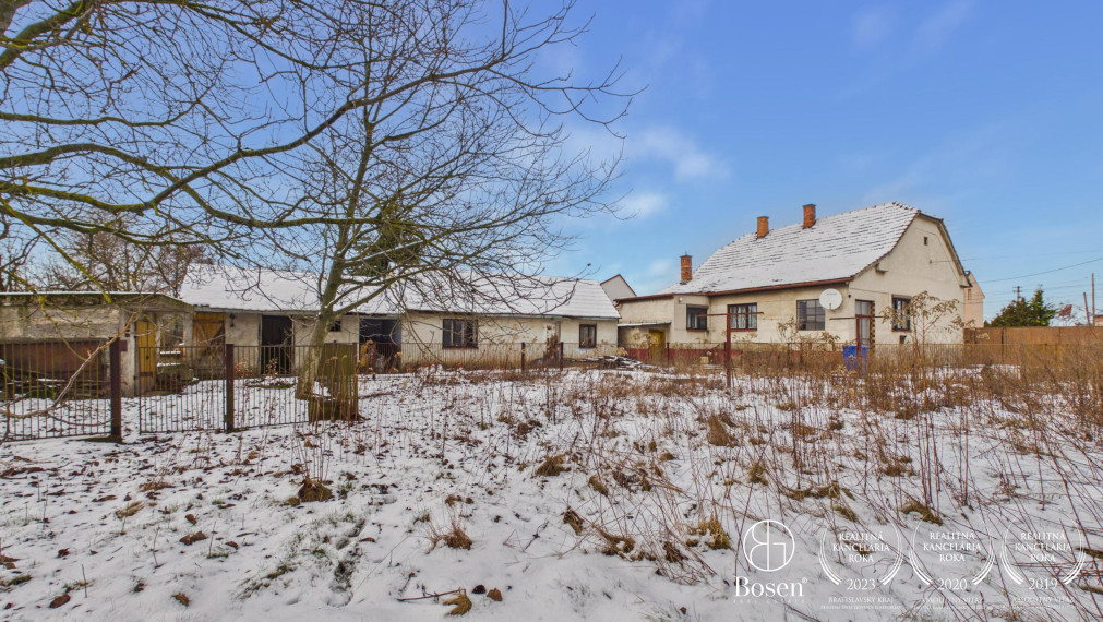 BOSEN | Na predaj rodinný dom v obci Závod