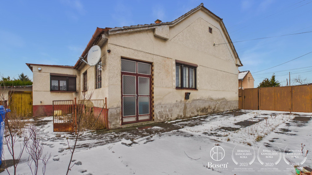 BOSEN | Na predaj rodinný dom v obci Závod