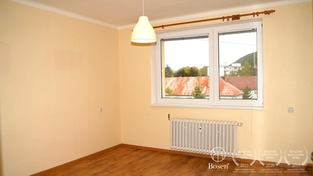 BOSEN | 3i tehlový byt s loggiou, širšie centrum, 87 m2