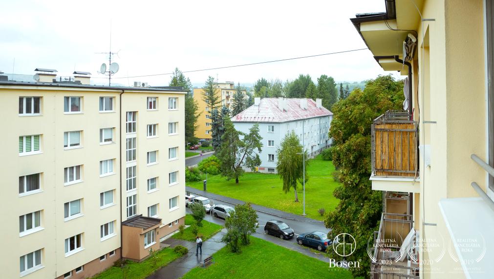 BOSEN | 3i tehlový byt s loggiou, širšie centrum, 87 m2