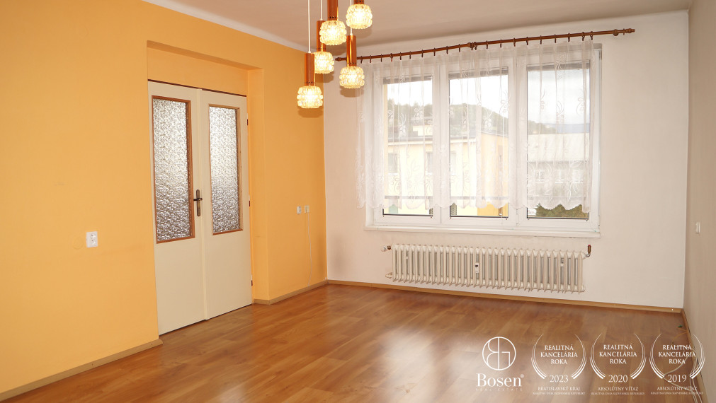 BOSEN | 3i tehlový byt s loggiou, širšie centrum, 87 m2